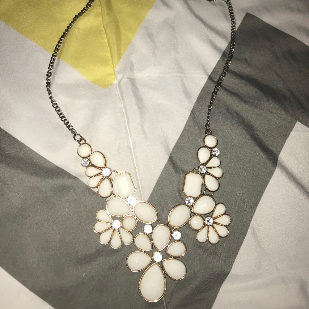 SUNFLOWER NECKLACE